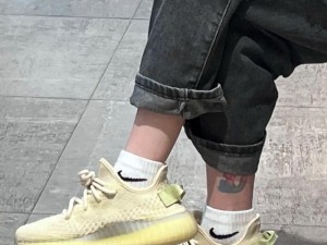 yeezy350 亚洲限定亚麻 2022，独特的设计与舒适的穿着体验，引领时尚潮流