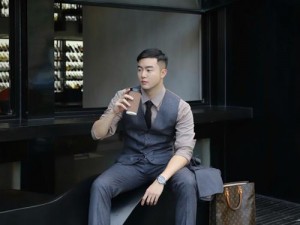 欧美 Gay 办公室西装男男网站：专业打造独特的时尚风格